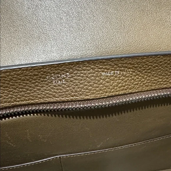 Celine Brown Shoulder Bag - Picture 6 of 11